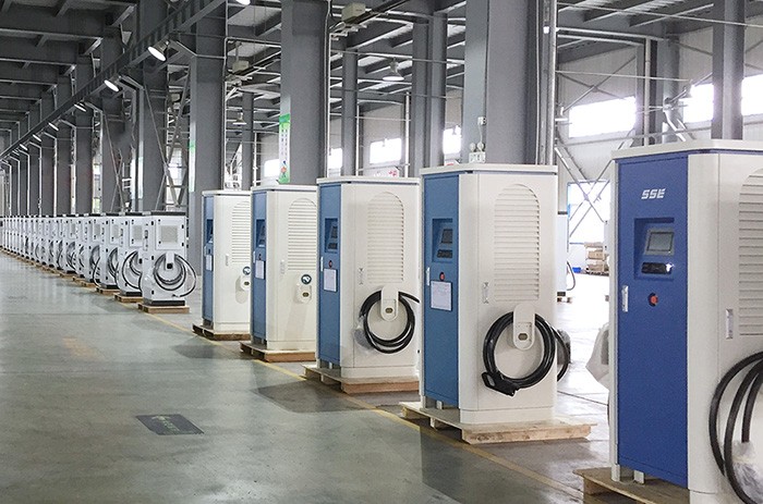 新能源電動(dòng)汽車(chē)充電樁多少錢(qián)一個(gè)？高性?xún)r(jià)比分析來(lái)襲！